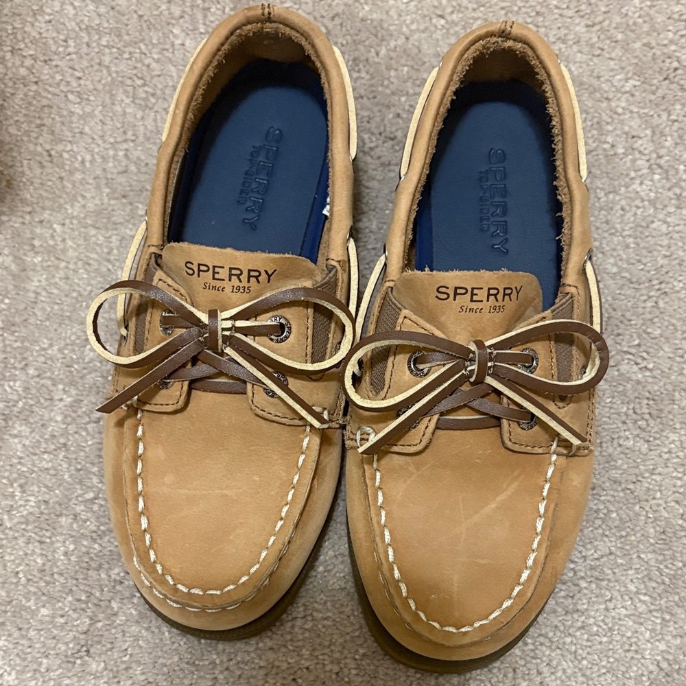 Sperry Tan Leather Moccasin Boat Shoes with Navy Insoles
